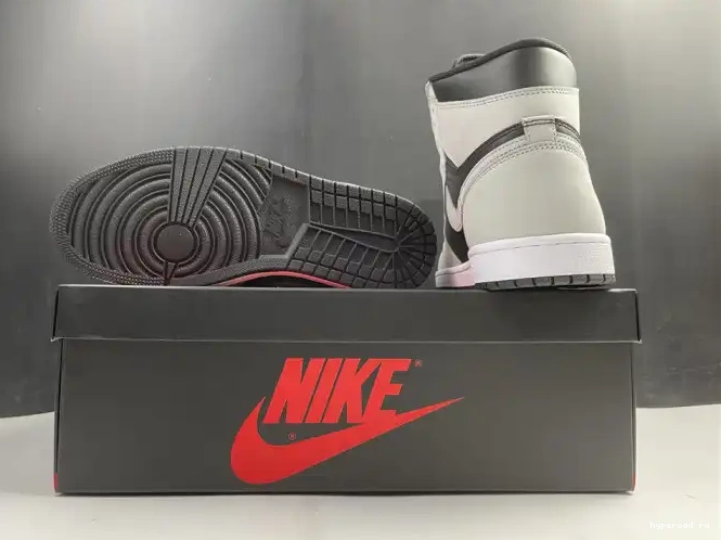 Light Smoke Air Black 555088-035 Grey Retro White Jordan 1 High 0407